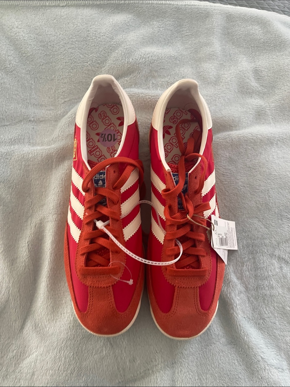 Men’s adidas Samba OG Red and White Retro Sneakers. Size 10 1/2